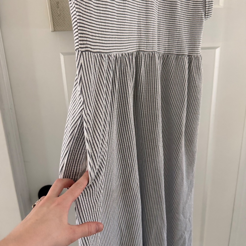 Maeve Anthropologie Striped Everyday Midi Dress Gray White Small Minimalist - Picture 2 of 7